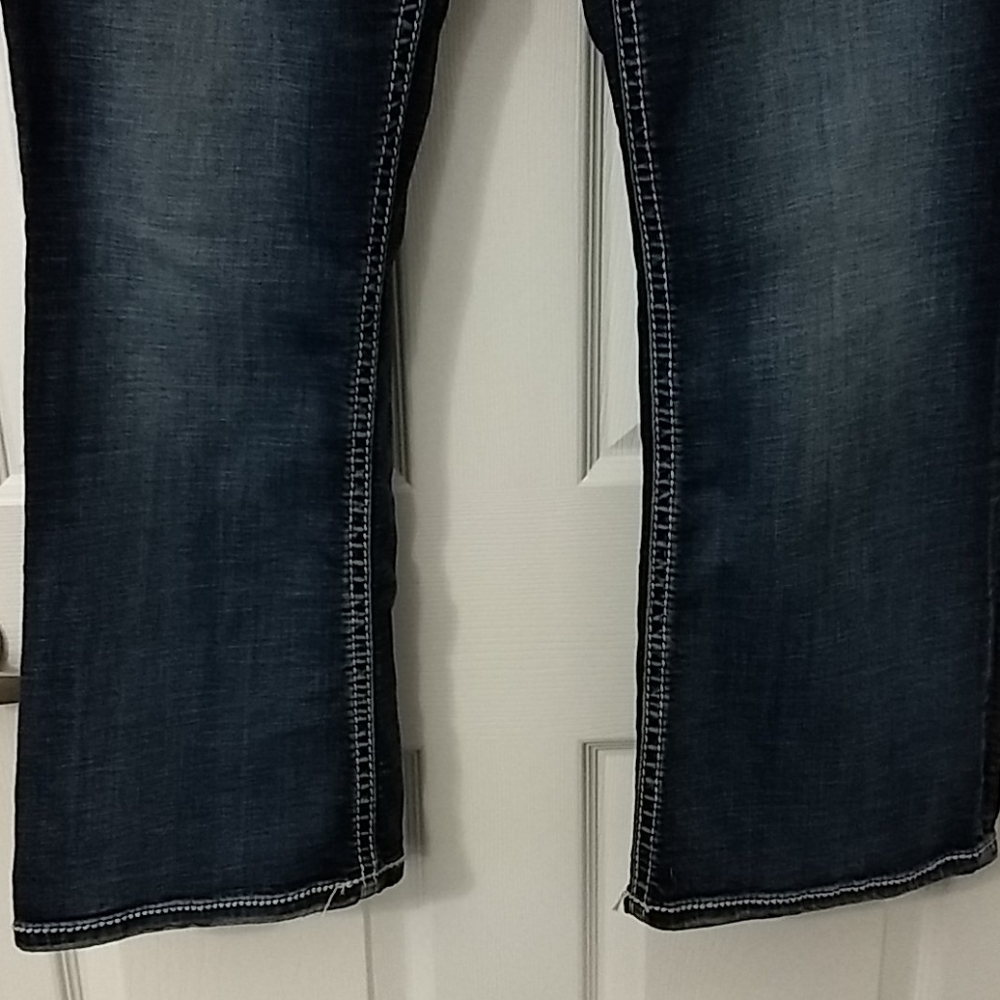 Jeans - Picture 2 of 6